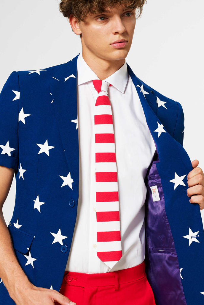 Man wearing USA themed summer suit, close up